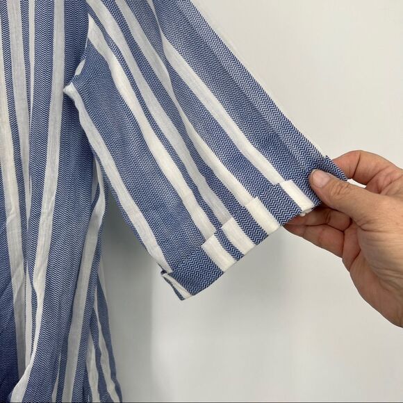 Guess Los Angeles Wrap Front Surplice Striped V-neckline Short Sleeves Blouse - Picture 4 of 9